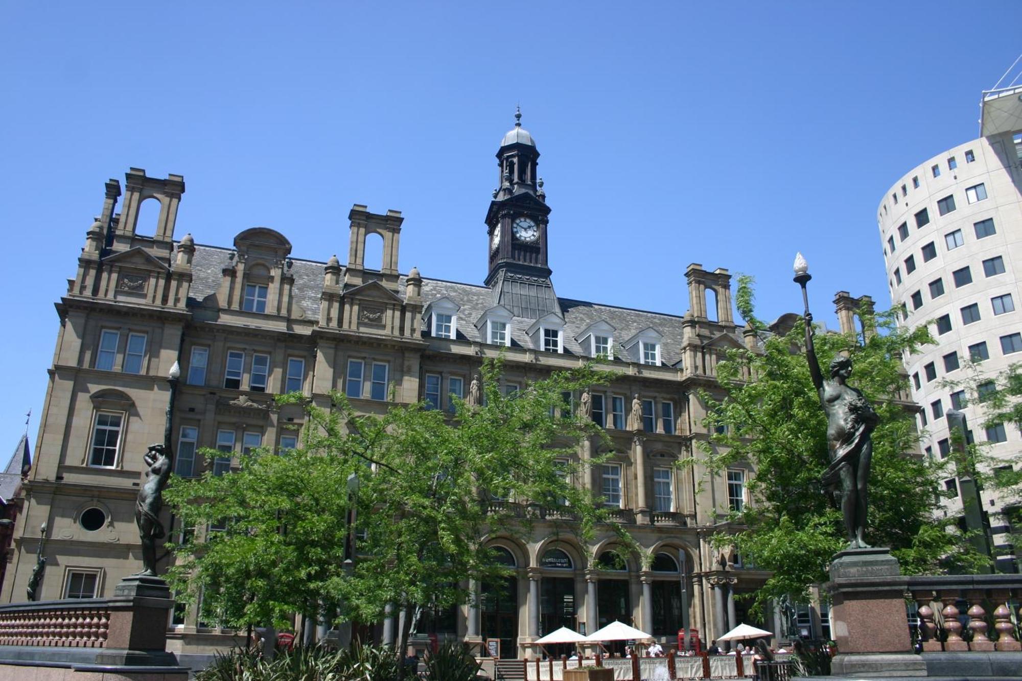 Quebecs Luxury Aparthotel Leeds  Exterior photo