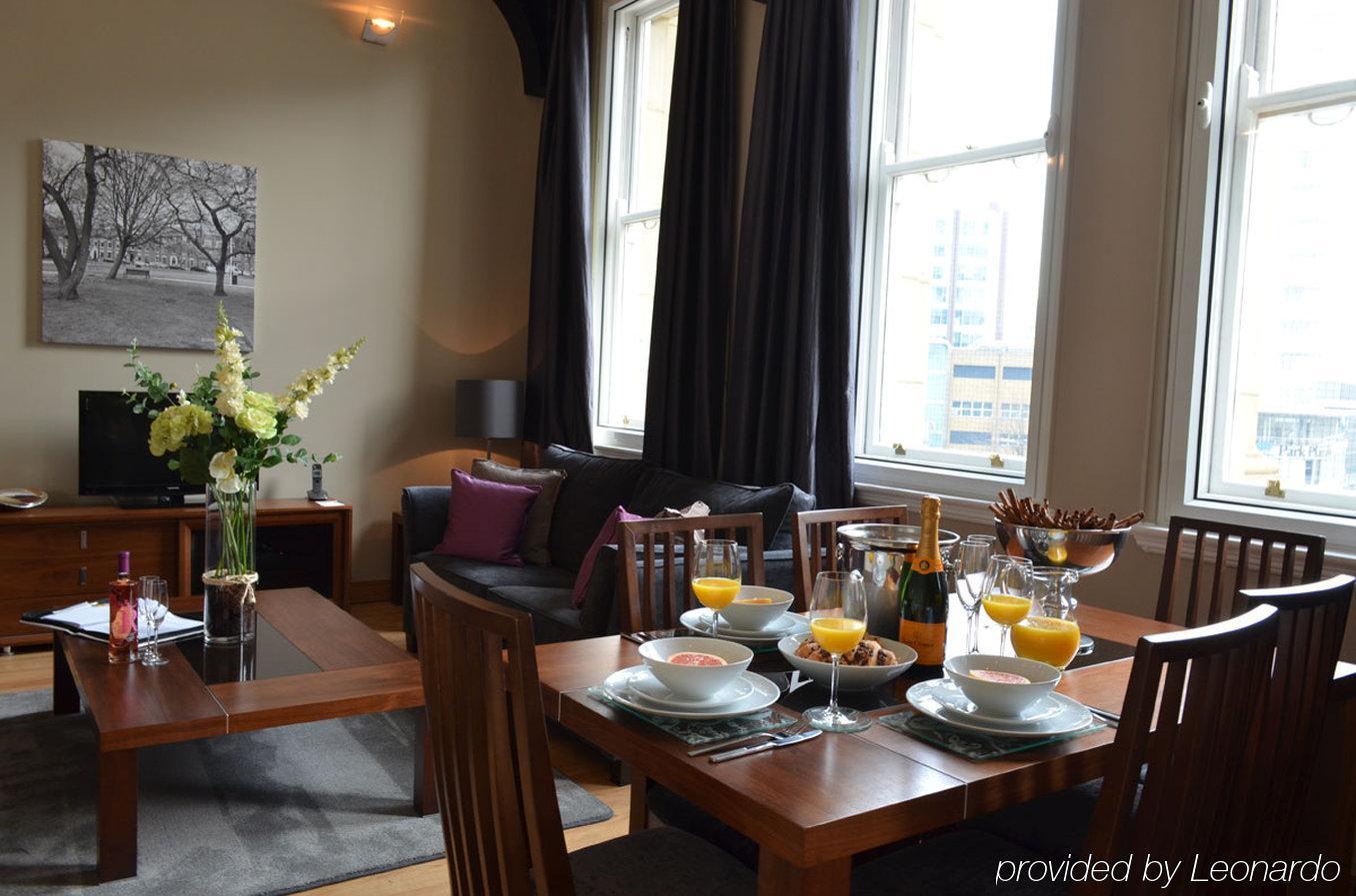 Quebecs Luxury Aparthotel Leeds  Exterior photo