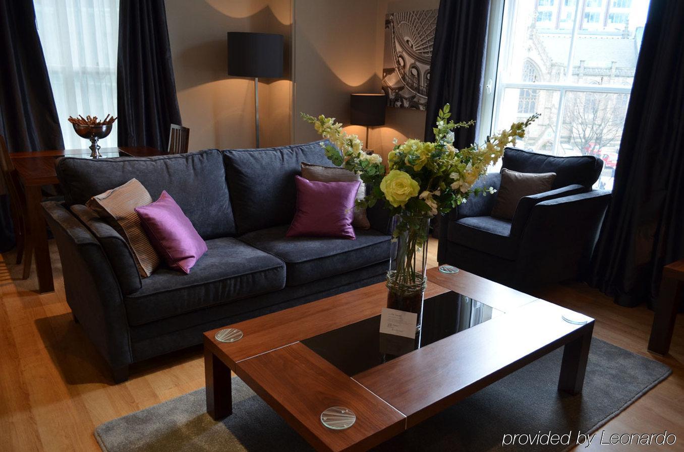Quebecs Luxury Aparthotel Leeds  Exterior photo