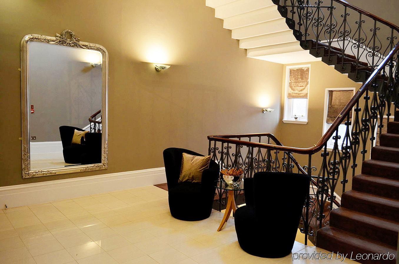 Quebecs Luxury Aparthotel Leeds  Exterior photo