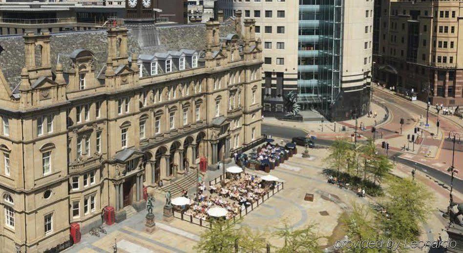Quebecs Luxury Aparthotel Leeds  Exterior photo