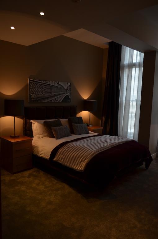 Quebecs Luxury Aparthotel Leeds  Exterior photo