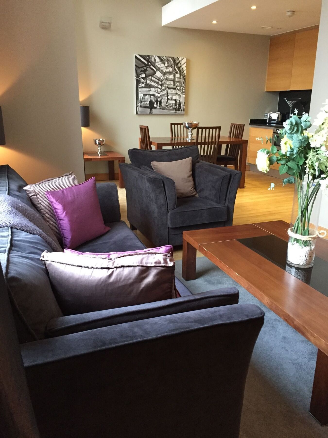 Quebecs Luxury Aparthotel Leeds  Exterior photo