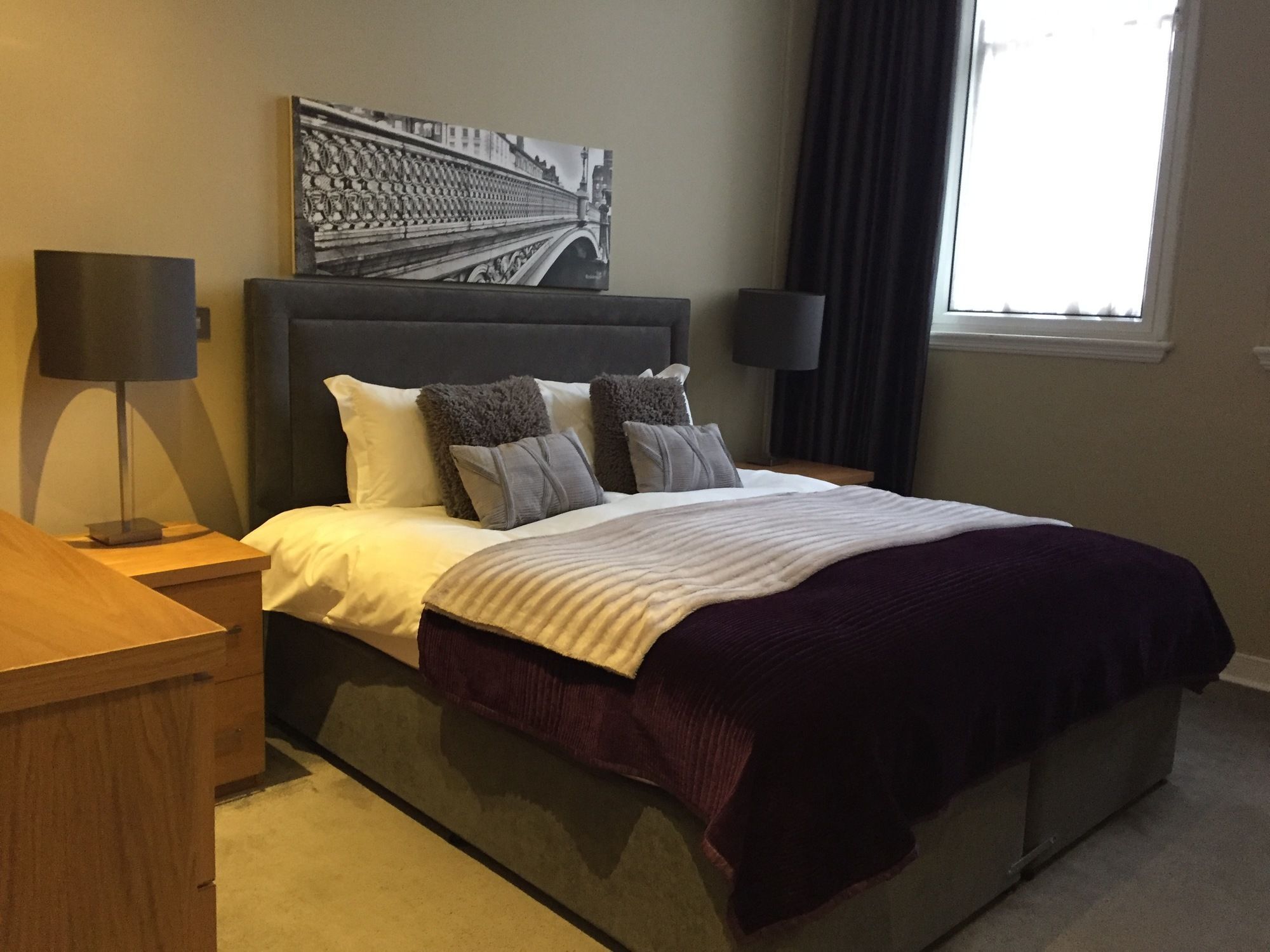Quebecs Luxury Aparthotel Leeds  Exterior photo
