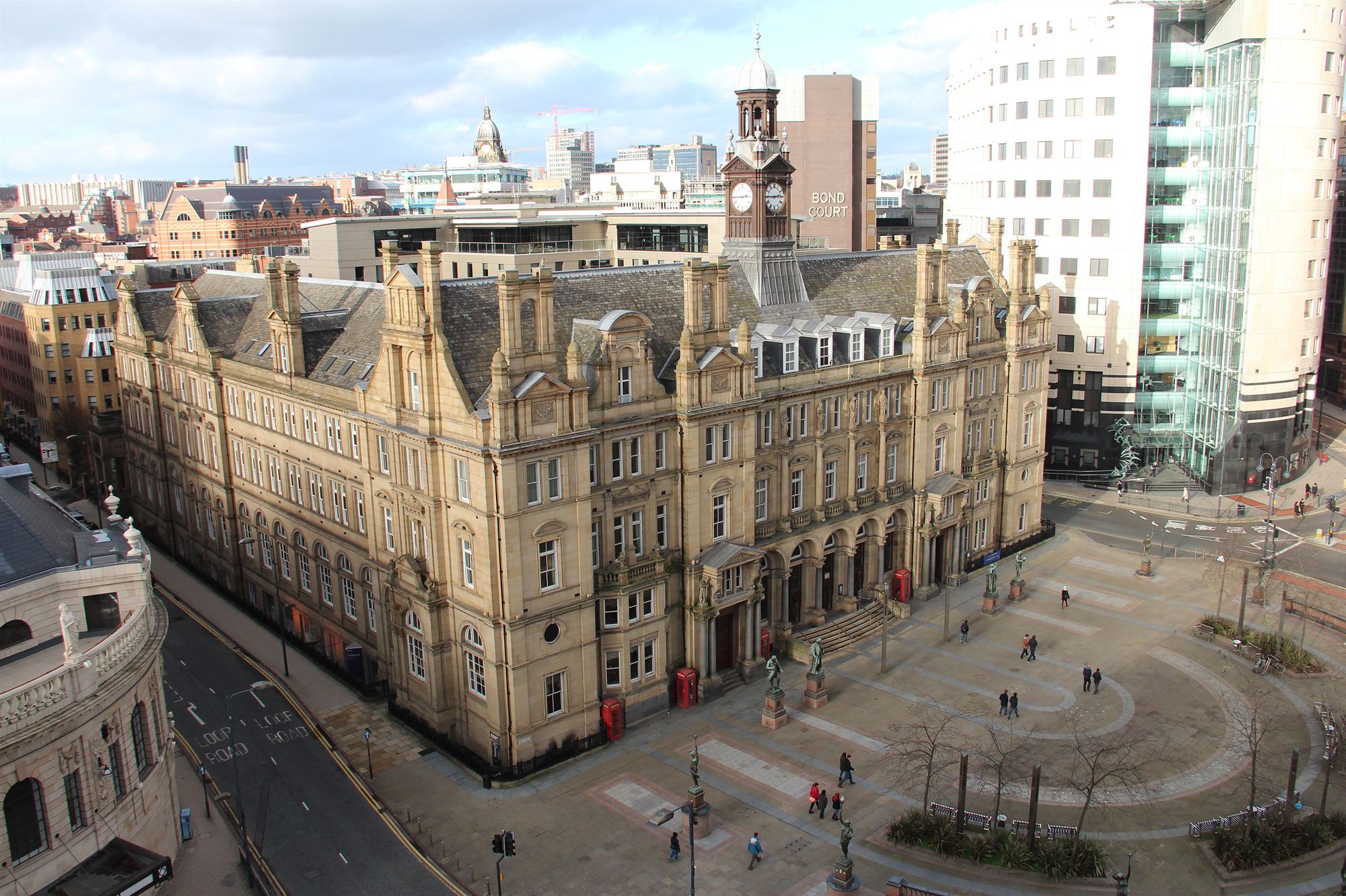 Quebecs Luxury Aparthotel Leeds  Exterior photo